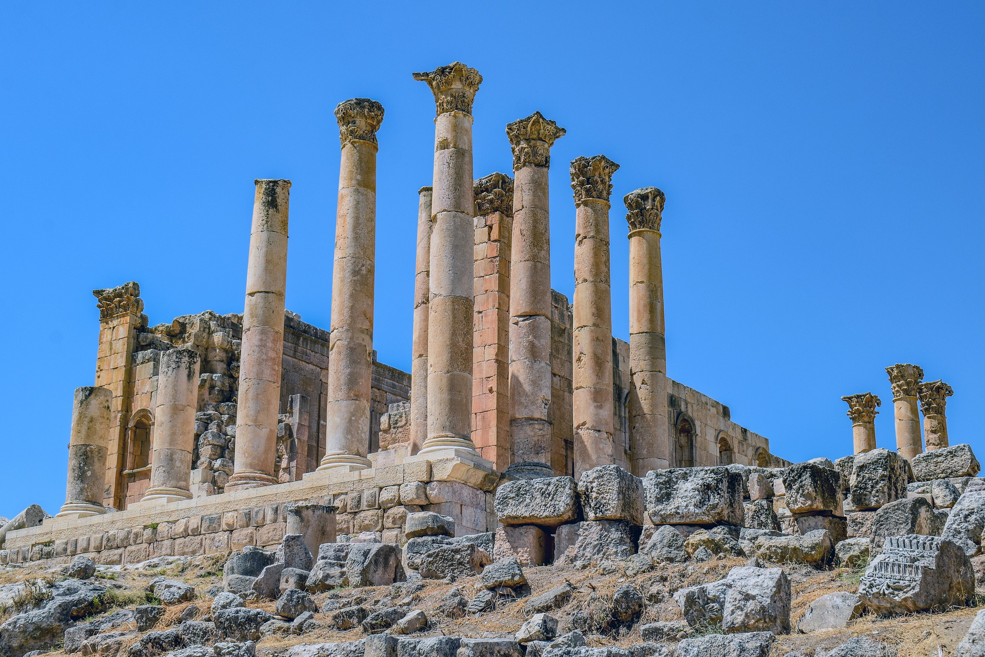 5-ancient-ruins-of-the-world-culture-lifestyle-synonym